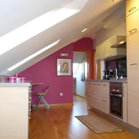 Apartamento Rua Redondo Vigo